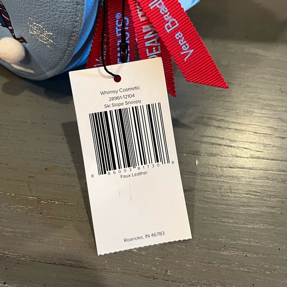 NWT Vera Bradley Peanuts Collection Whimsy Cosmetic Bag in Ski Slope Snoopy - Picture 14 of 14